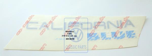 Schriftzug CALIFORNIA BLUE vorne
