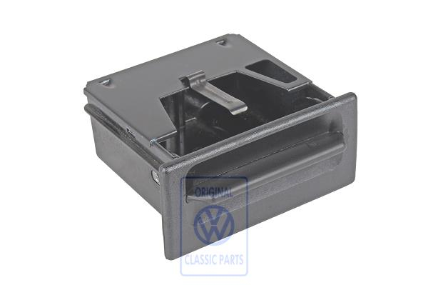 Aschenbecher für Passat B2