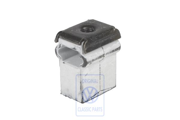 Halter für Passat B4