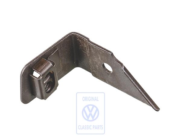 Halter für Passat B4