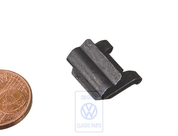 Clip for VW Golf Mk5