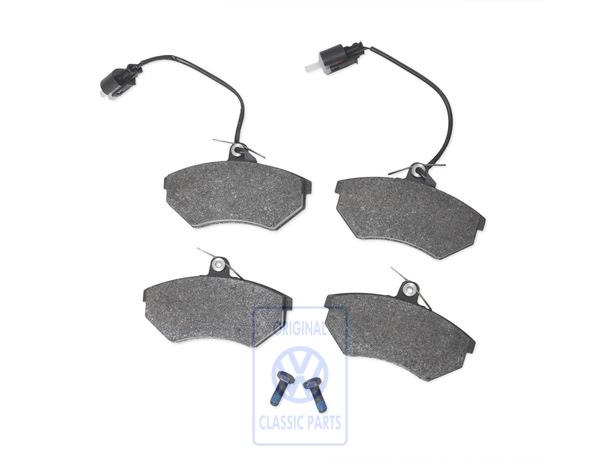 Set of front brake pads for Golf Mk3