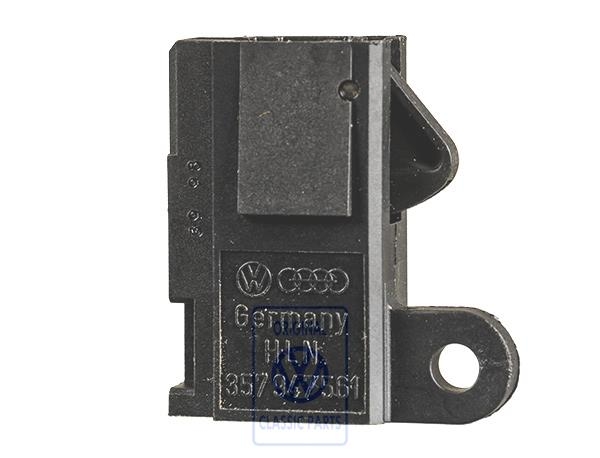 Luggage compartment switch for VW Passat B4