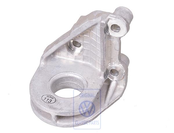Cross member bracket for VW T4
