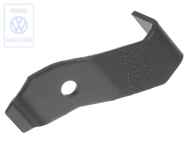 Retaining plate for VW Polo Mk2