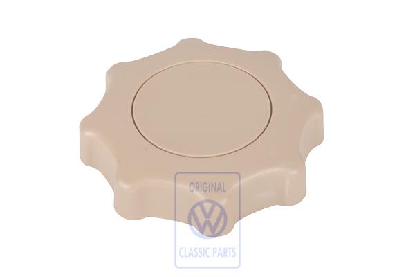 Seat adjustment handle