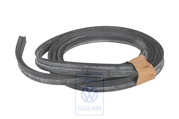 Seal for VW Polo Mk1