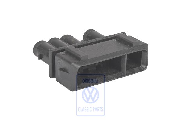 Flat connector housing