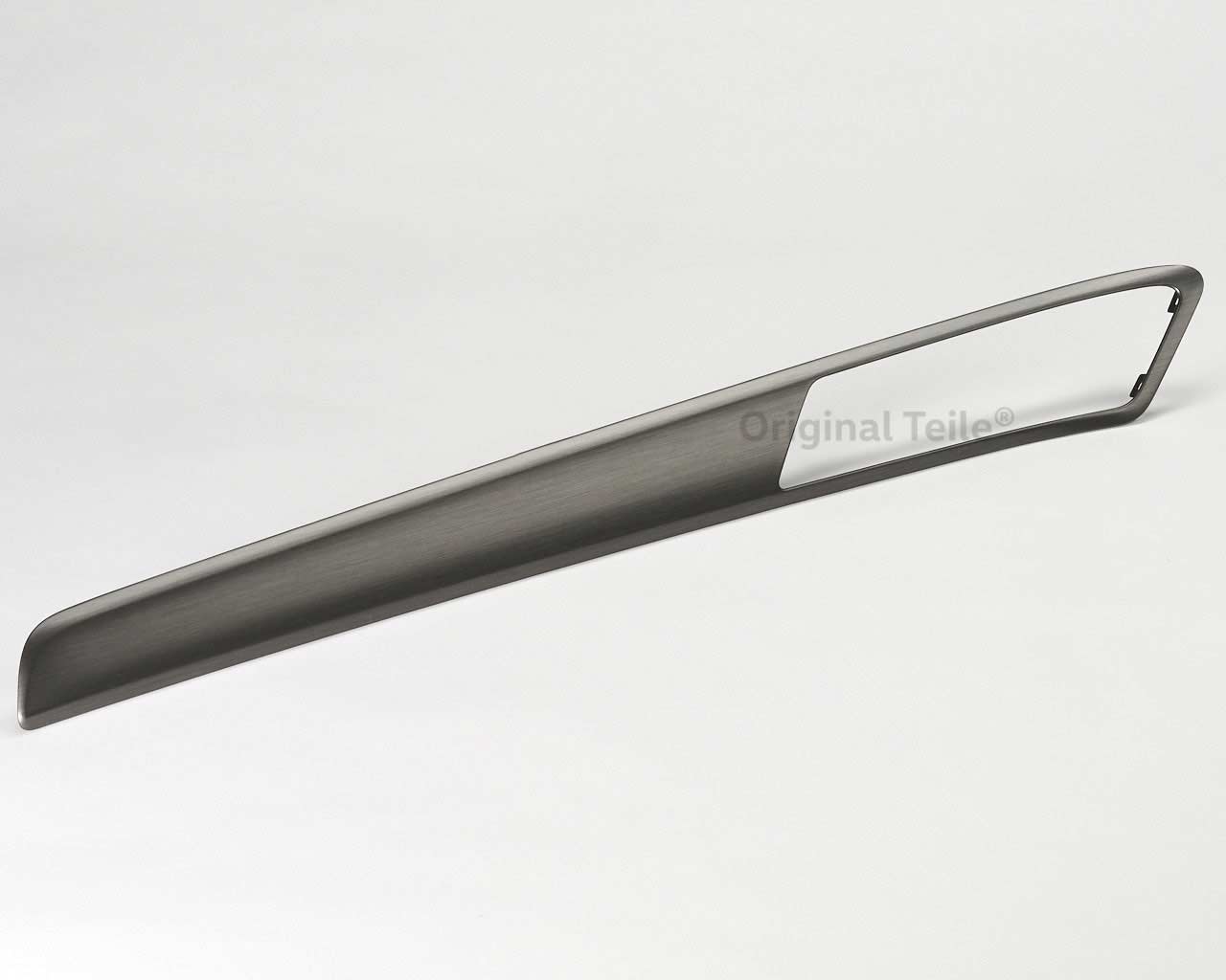 Trim strip for VW Golf Mk7