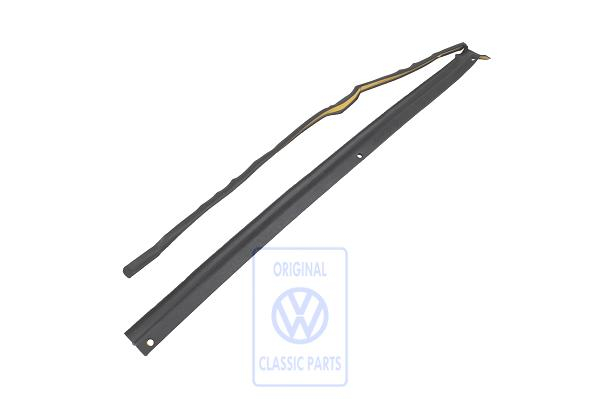 Door seal B-pillar bottom right rear door Passat B4