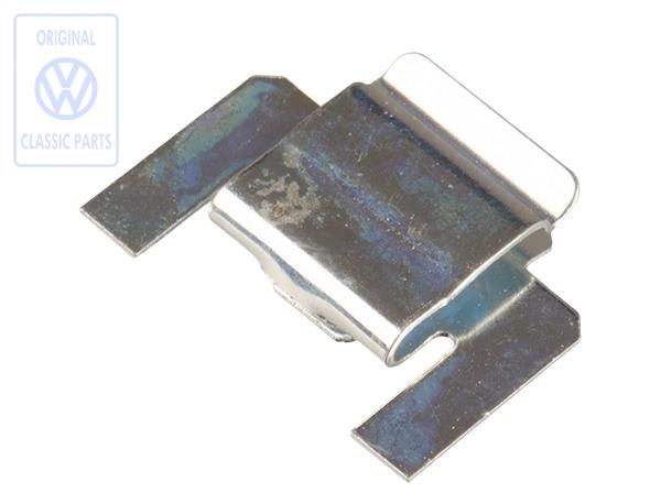 Window clip for VW Golf Mk1