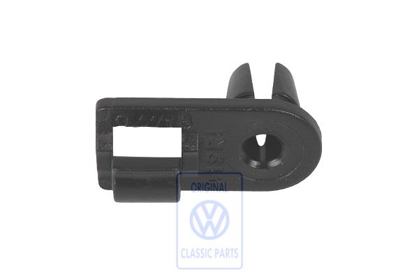 Front seat clip for VW T4
