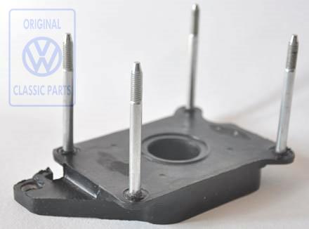 Intermediate flange for injection unit Polo Mk2