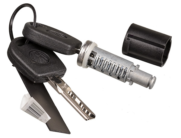 Lock cylinder with keys