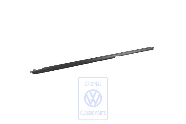 Window slot trim for VW Golf Mk3