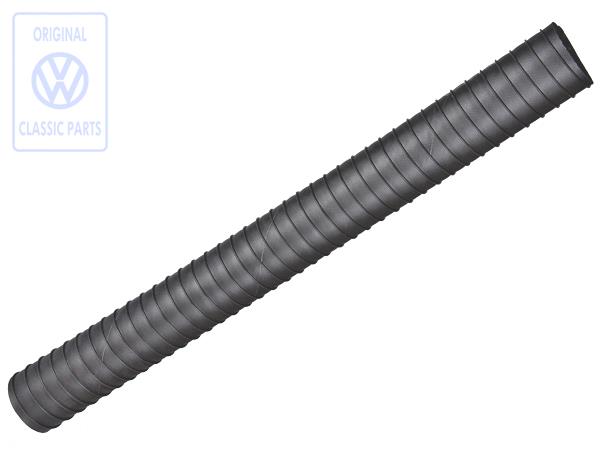 Warm air hose for several petrolengines