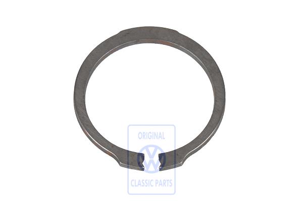 Securing ring for VW Passyt syncro