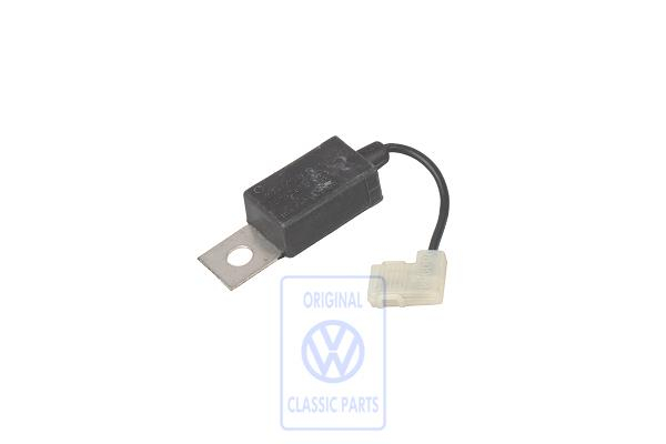 Suppression condenser for VW Polo Mk1
