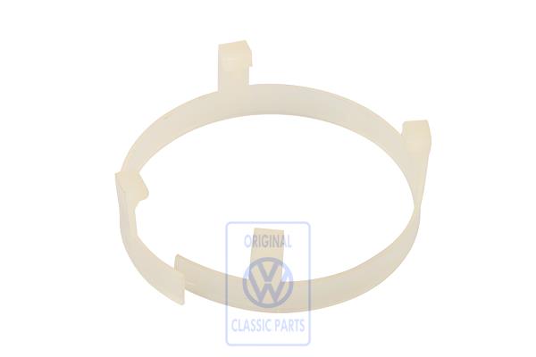 Securing ring for VW Passat B1/B2
