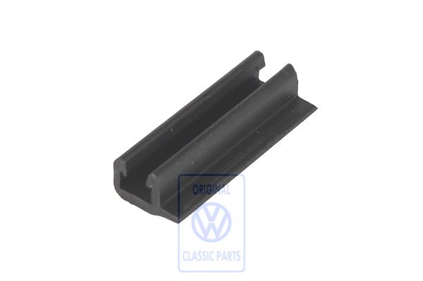 Moulding frame for VW Caddy Mk2