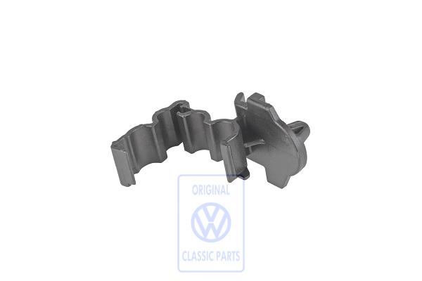 Fuel line bracket