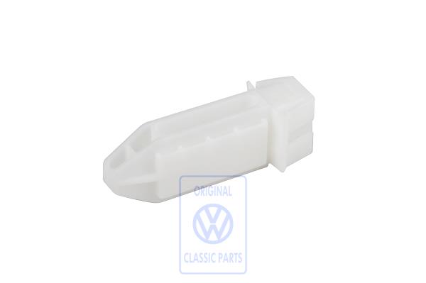 Clip for VW Passat B4