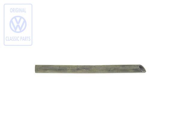 Fuel pipe