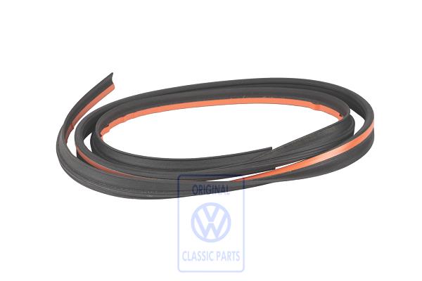 Cover section for VW Touareg