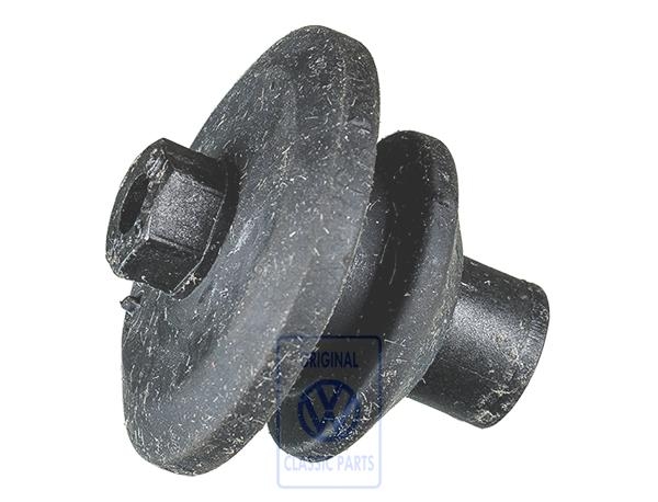 Engine cover bracket for VW T4