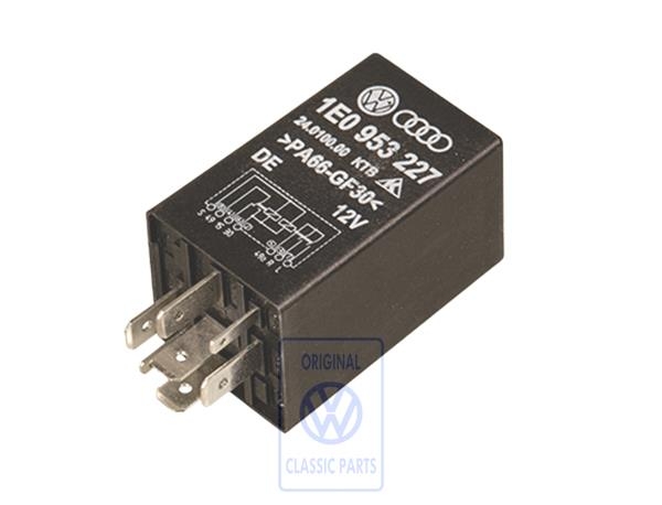 Relay for VW Golf Mk4 Convertible