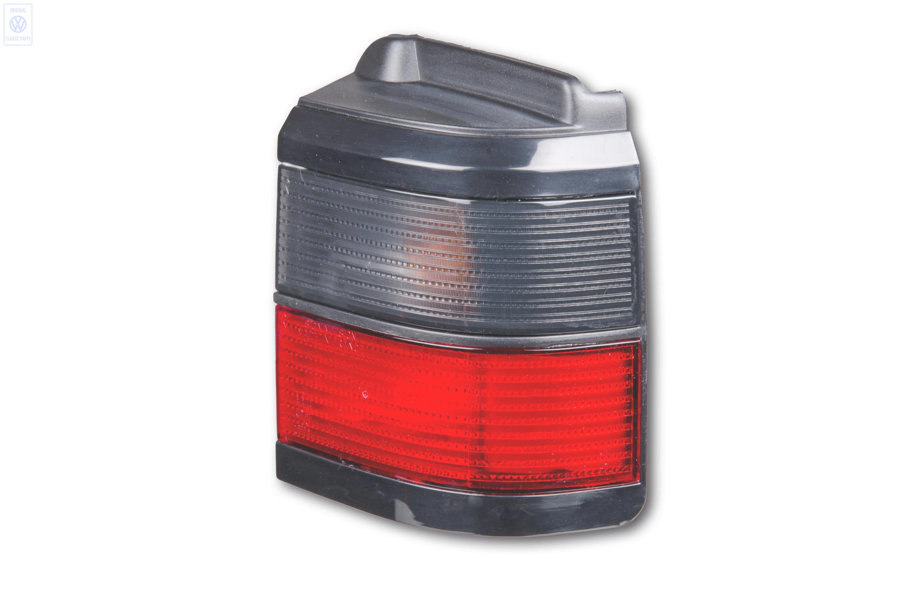 Right tail light for a Passat B3