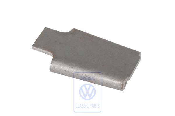 Angled bracket for VW Beetle