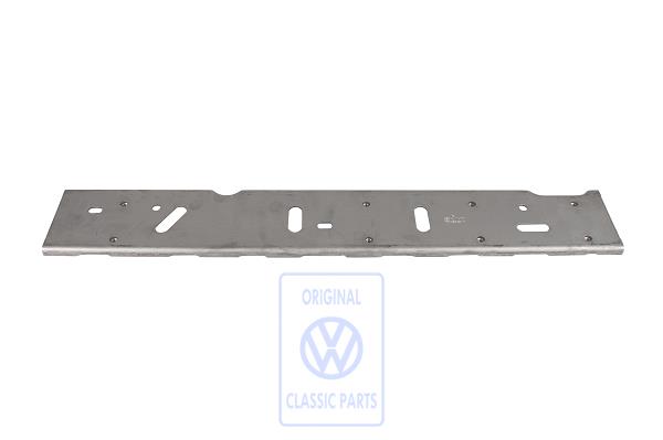Retaining plate for VW T4