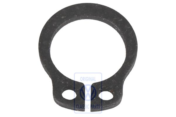 Securing ring for VW T3