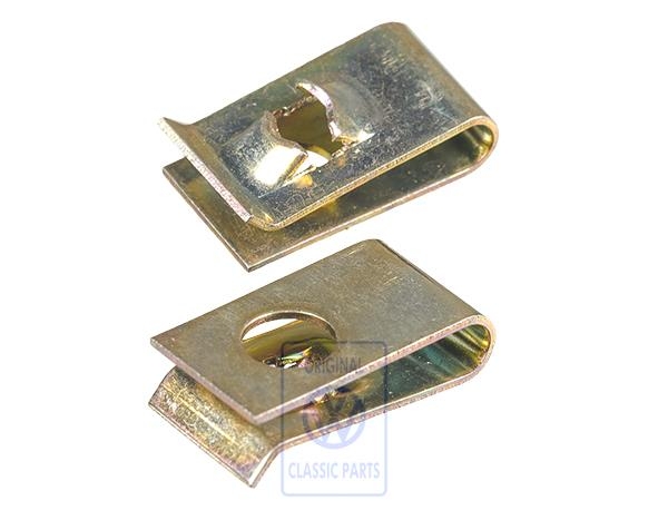 Snap nut for VW Golf Mk4 Convertible