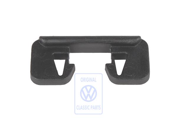 Securing clip for VW Golf Mk3 Variant