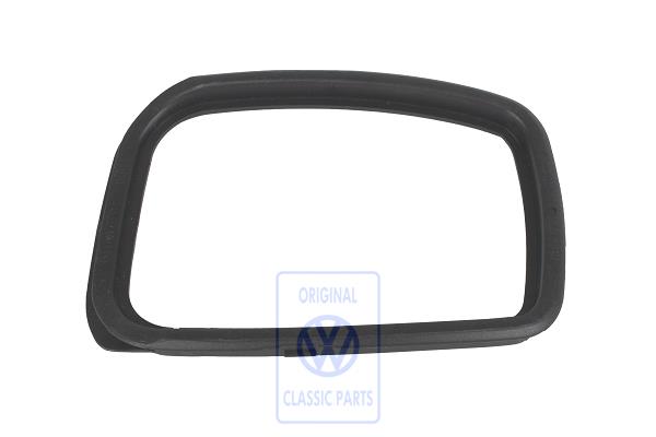 Retaining frame for VW Golf Mk4