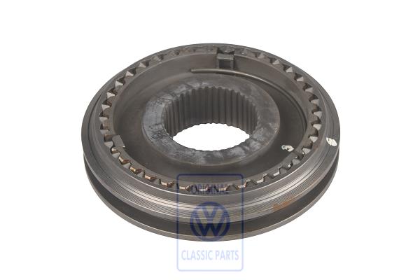 Synchromizing hub for VW LT Mk1