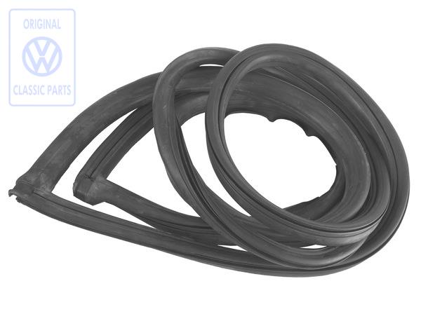 Windshield seal for VW Passat B2