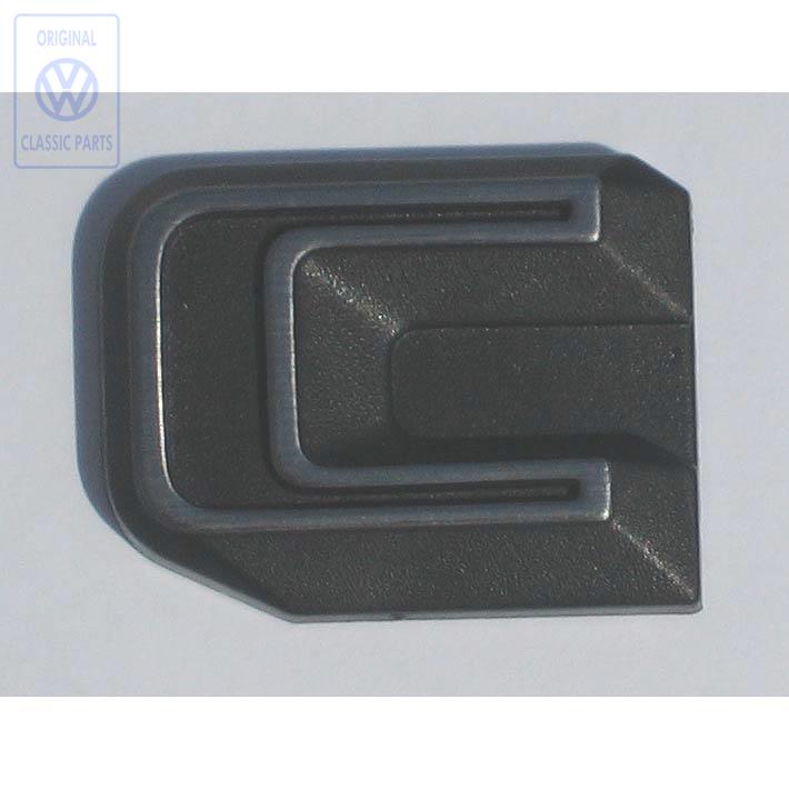 C emblem for Passat Mk2