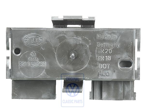 Bulb holder for VW Corrado