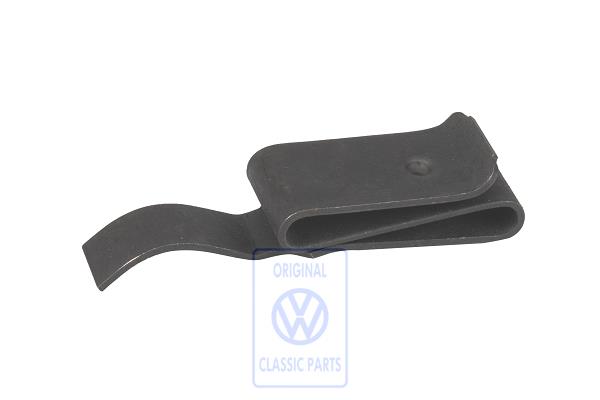 Spring clip or VW Passat B5