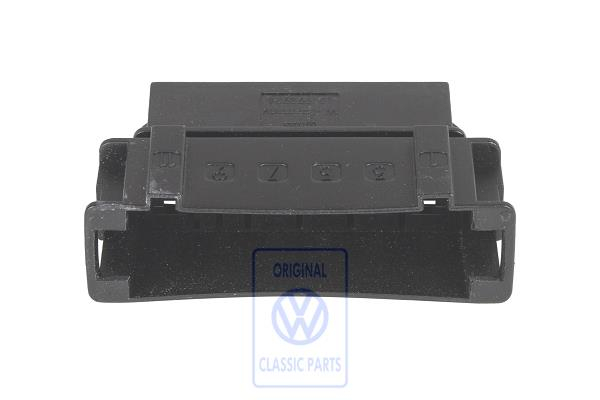 Flat contact housing