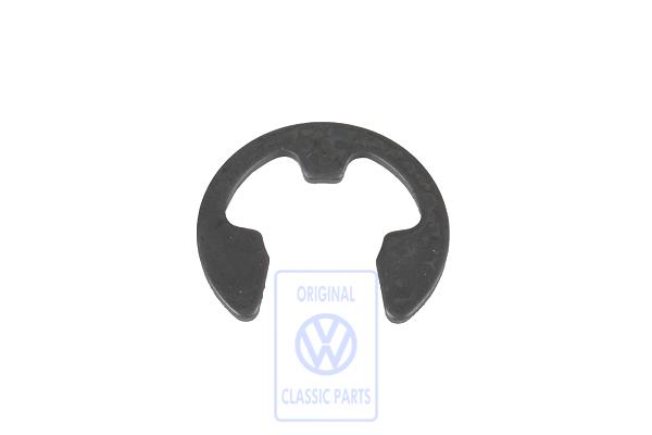 Safety washer for VW Sharan