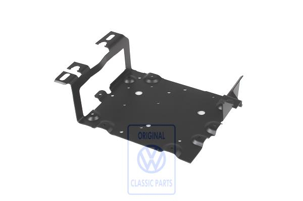 Retaining panel for VW Golf Mk2