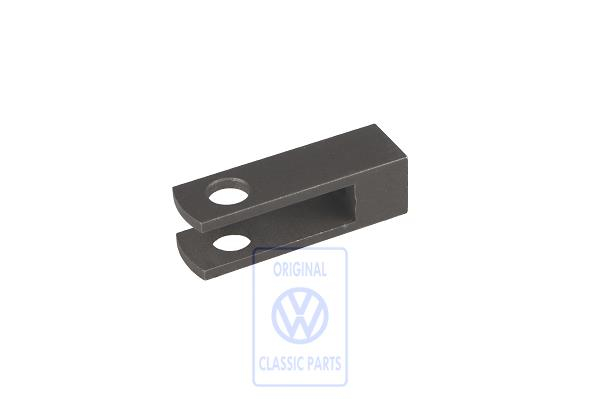 Pedal clevis for VW Passat B2