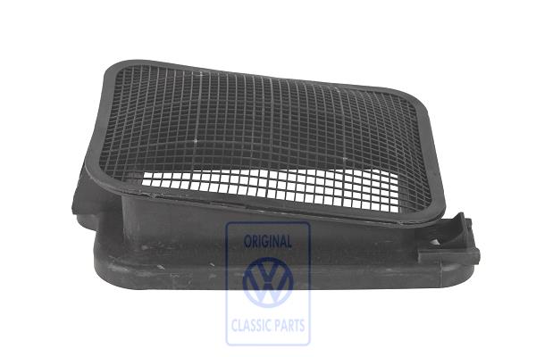 Protective grille for VW Passat B3