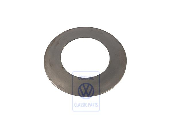 Oil deflector plate crankshaft