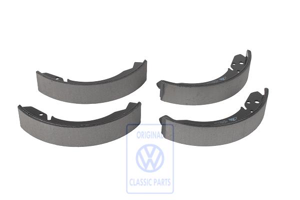 Set off brake shoes for VW Beetle