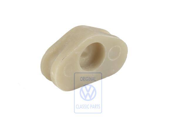 Guide cup rivet cover rear